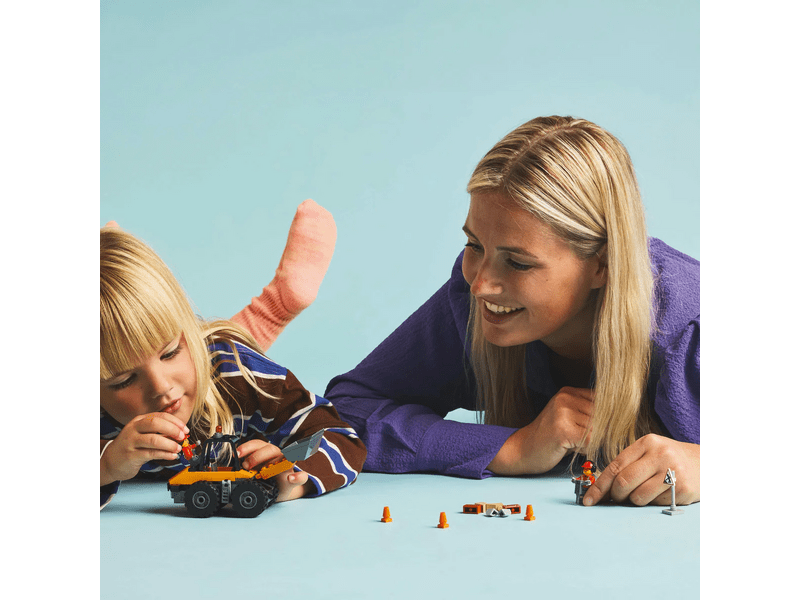 LEGO® City žuti utovarivač (60450)