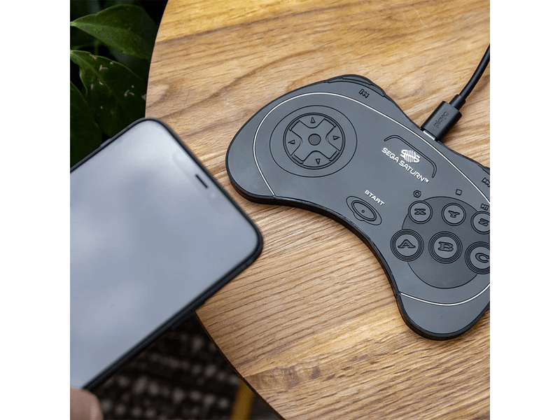 Numskull Sega Saturn Kontroller 10W Vezeték nélküli töltőpad (NS2801)