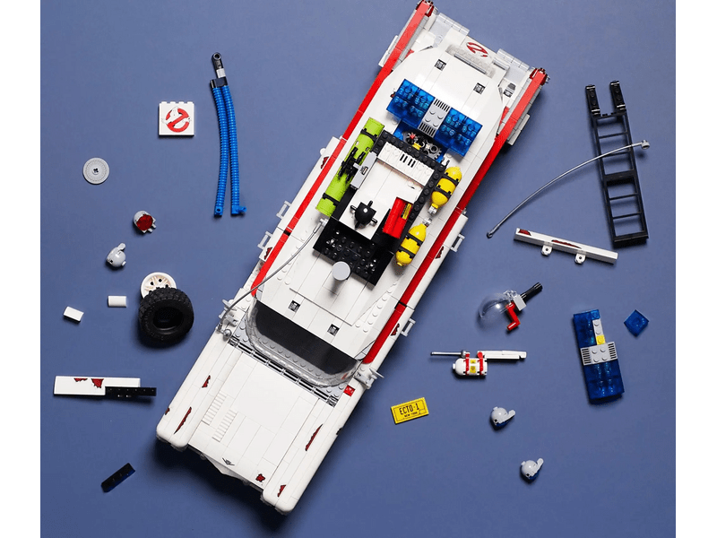 LEGO® Icons Szellemirtók™ ECTO-1 (10274)