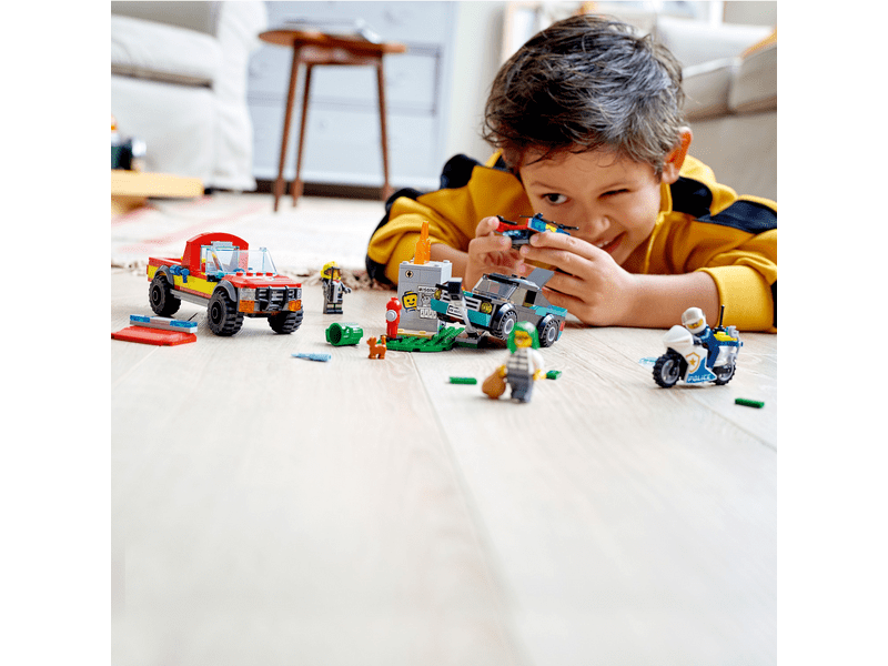 LEGO® City Tűzoltás és rendőrségi hajsza (60319)