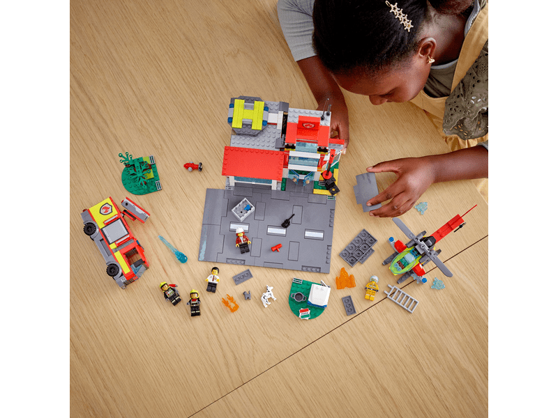 LEGO® City Tűzoltóállomás (60320)