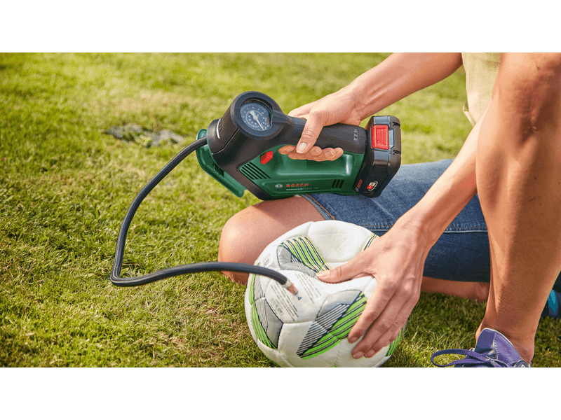 Bosch UniversalPump 18V bežična visokotlačna zračna pumpa (0603947101)