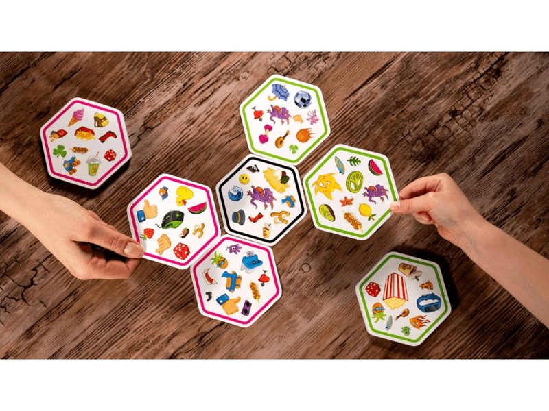 Dobble Connect társasjáték (ASM34678)