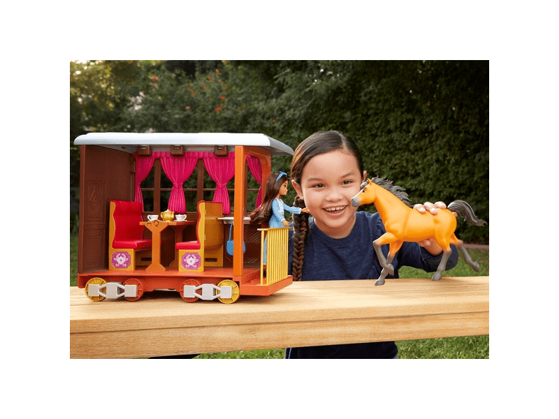 Szilaj: Lucky guruló otthona (GXF55)