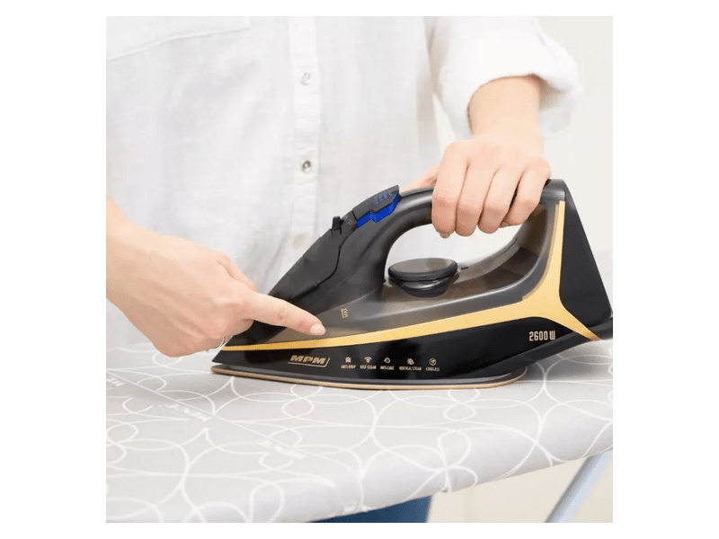 MPM MZE-26 Vezeték nélküli vasaló, fekete