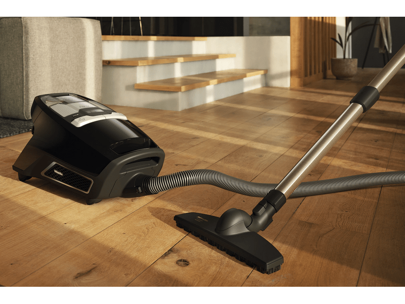 Miele Blizzard CX1 Comfort Porzsák nélküli porszívó, Fekete (SKMF5 BLIZCX1C)