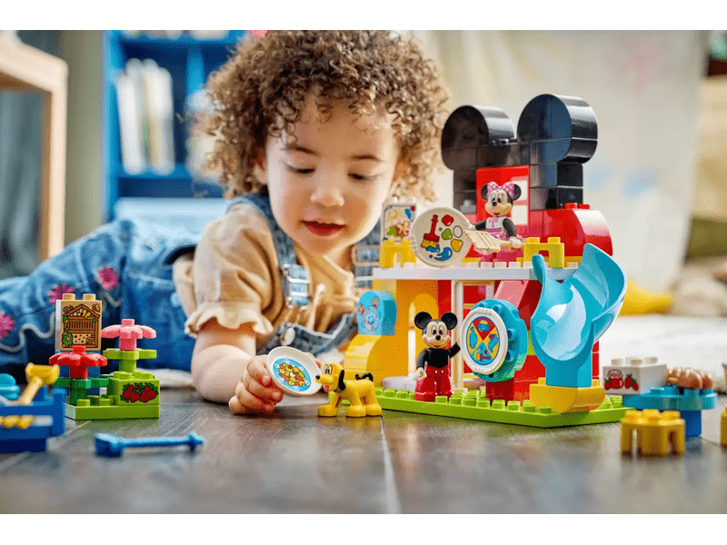 LEGO® DUPLO® Mickey egér játszótere Minnie-vel és Plútóval (10465)