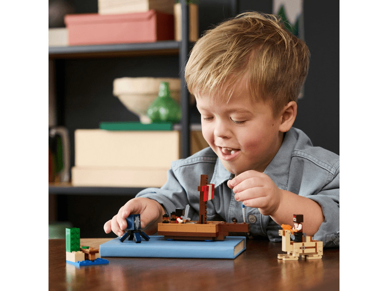 LEGO® Minecraft® Avantura s gusarskim brodom (21259)