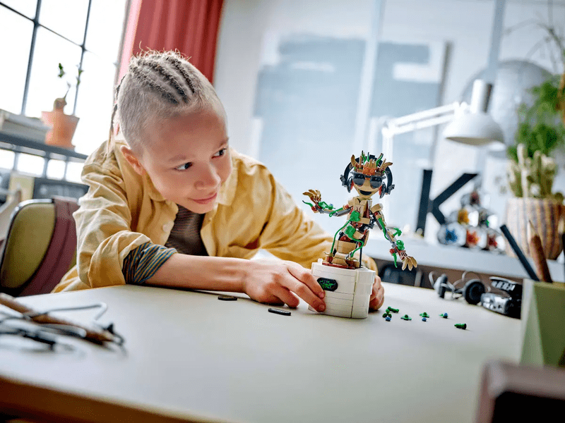 LEGO® Marvel Dancing Groot (76297)