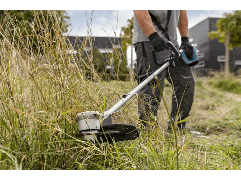 Bosch GFR 18V-23 Akkus fűkasza (akku és töltő nélkül) (06008D1000)