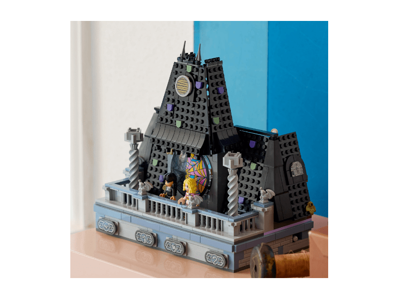 LEGO® Wednesday: Wednesday i Enidina soba (76781)