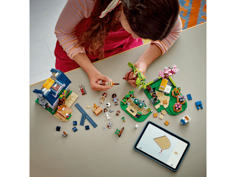 LEGO® Friends Méhészek háza és virágoskert (42669)