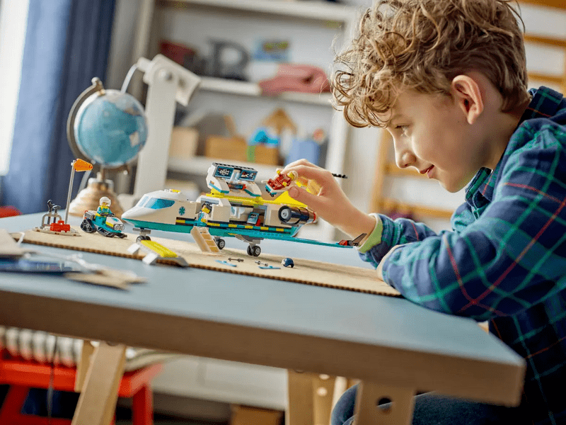 LEGO® City Sürgősségi mentőrepülőgép (60465)