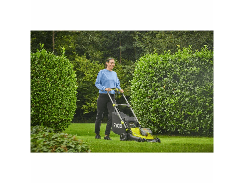 Ryobi One Plus szénkefe nélküli fűnyíró