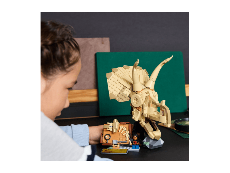 LEGO® Jurassic World Ostaci dinosaura: Lubanja Triceratopsa (76969)
