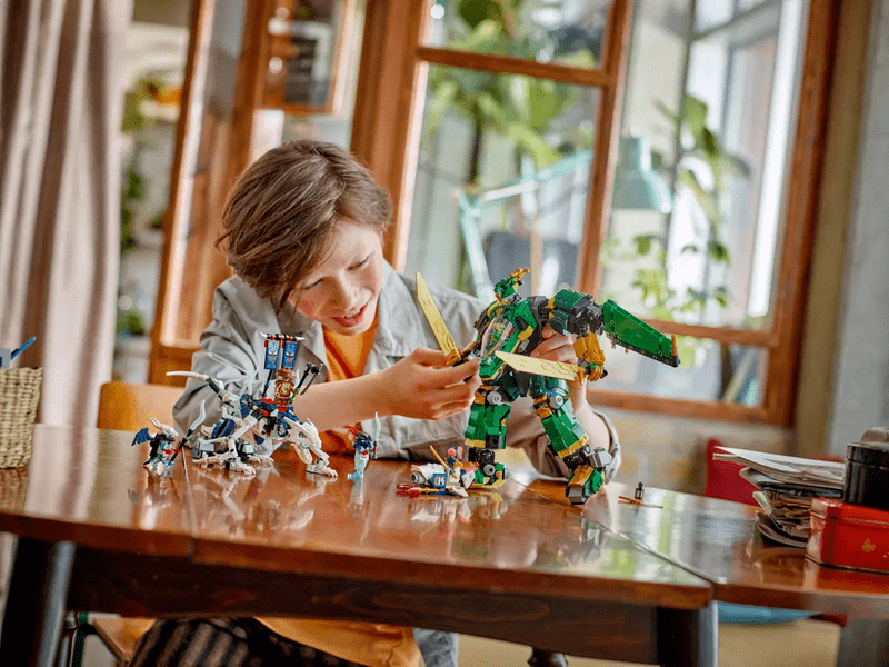 LEGO® Ninjago® Lloydov leteći robot (71845)