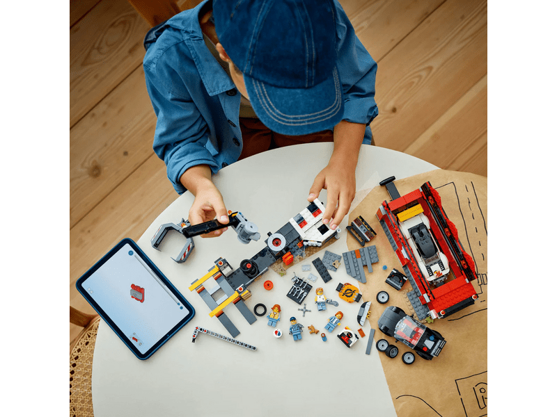 LEGO® City Roncstelep autókkal (60472)