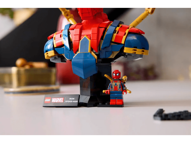 LEGO® Marvel Vas Pókember mellszobor (76326)