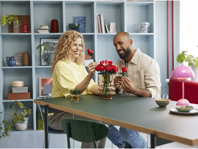 LEGO® Icons™ buket ruža (10328)