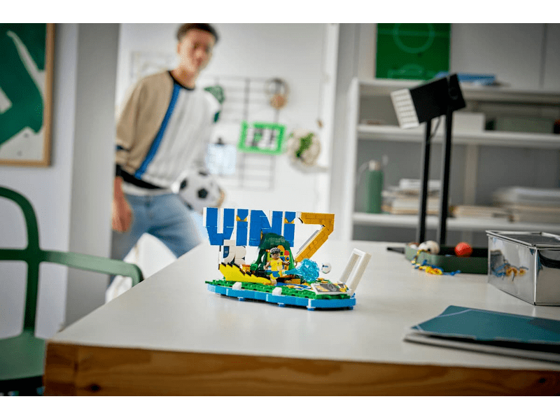 LEGO® Editions Vini Jr. – A futball legjobb pillanatai (43027)