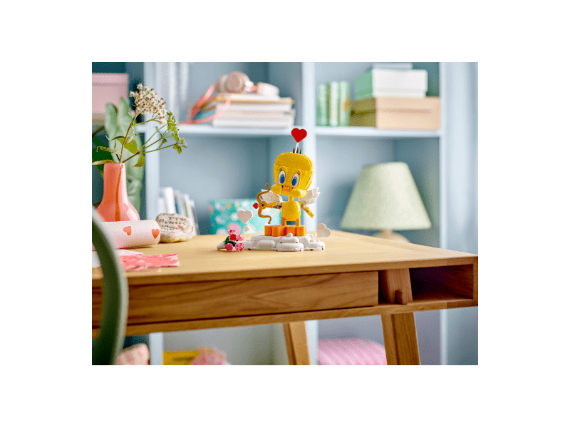 LEGO® Looney Tunes™ Cuki Csőrike (40824)