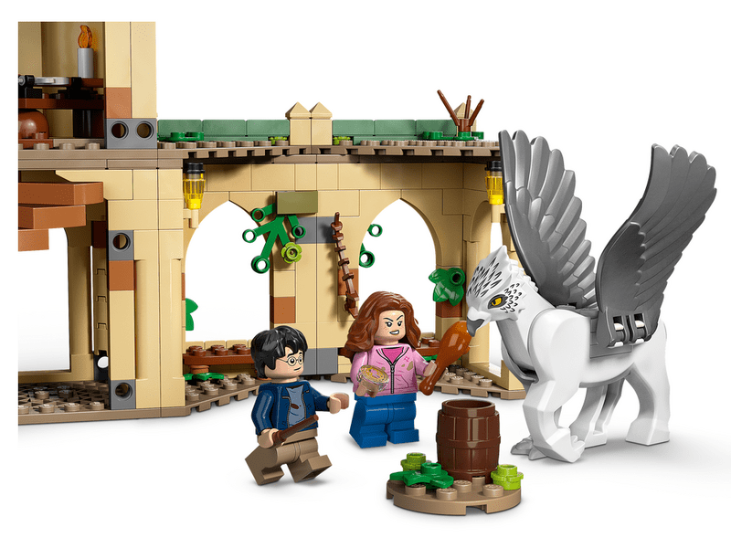 LEGO® Harry Potter™ Roxfort™ kastélyudvar: Sirius megmentése (76401)