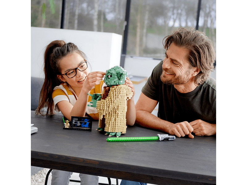 LEGO® Star Wars™ Yoda™ (75255)