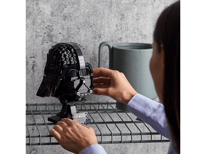 LEGO® Star Wars™ Darth Vader™ sisak (75304)