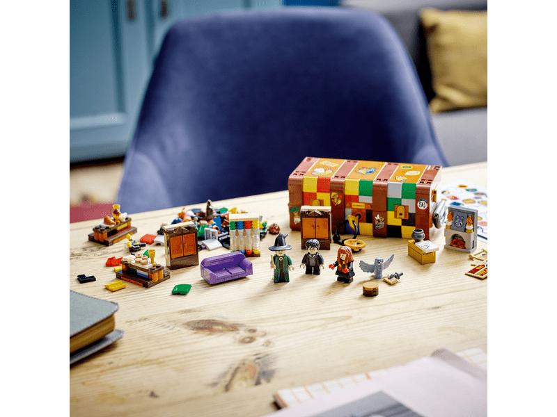 LEGO® Harry Potter™ Roxforti™ rejtelmes koffer (76399)