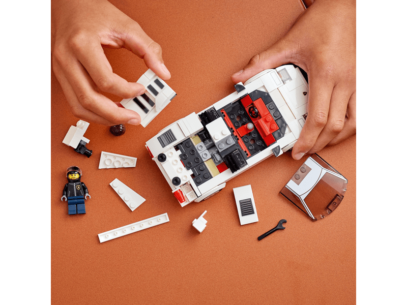 LEGO® Speed Champions Lamborghini Countach (76908)