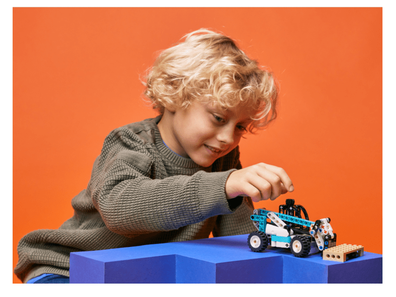 LEGO® Technic™ Teleszkópos markológép (42133)