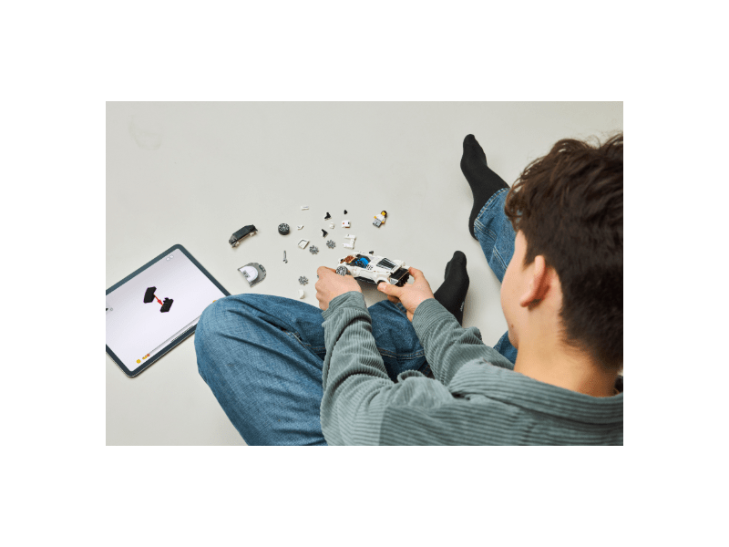 LEGO® Speed Champions Bugatti Centodieci hipersportski automobil (77240)