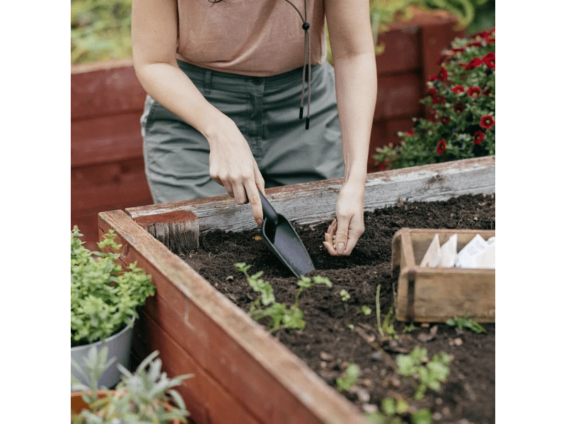 Fiskars Solid™ žlica za sadnju (1071899)