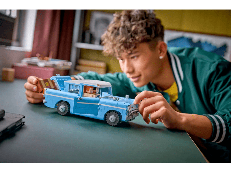 LEGO® Harry Potter™ Az elvarázsolt repülő Ford Anglia™ (76470)