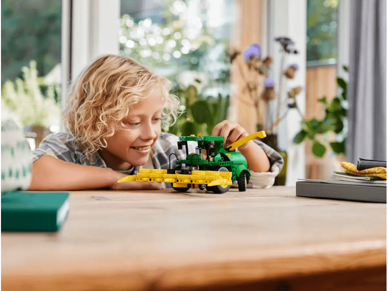 LEGO® Technic John Deere 9700 kombájn (42168)