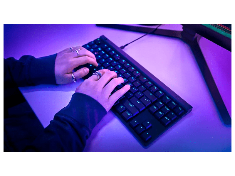 Logitech G515 TKL Billentyűzet, HU, fekete (920-014131)