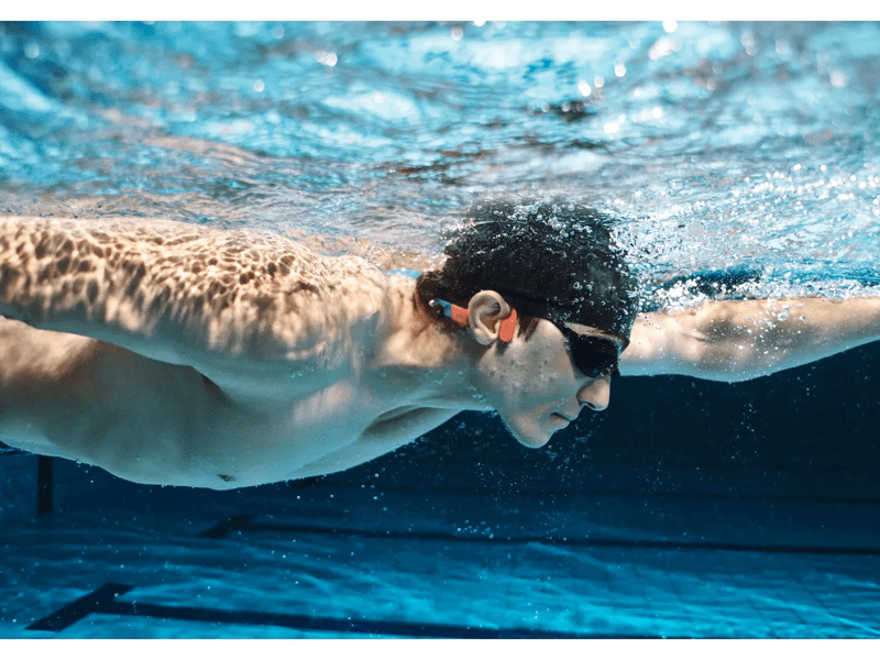 Shokz OpenSwim Pro Bluetooth fülhallgató, piros (S710-ST-RD)