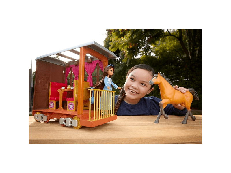 Szilaj: Lucky guruló otthona (GXF55)