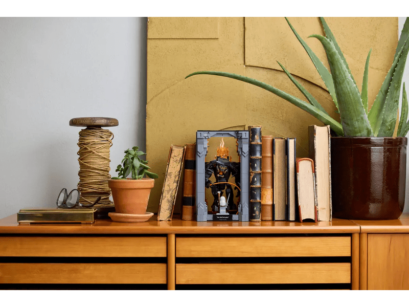 LEGO® Ikone Kutak za knjige: Gospodar prstenova: Balrog™ (10367)