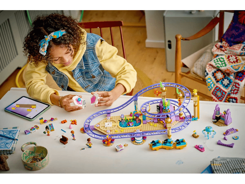 LEGO® Friends Hableányos hullámvasút (42703)
