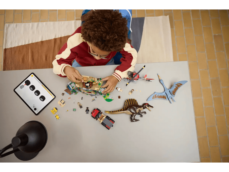 LEGO® Jurassic World™ Spinosaurus és Quetzalcoatlus, légi küldetés (76976)
