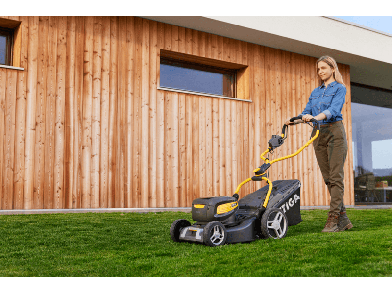 Stiga Combi 748e V akkumulátoros fűnyíró (2L0487878/ST2)