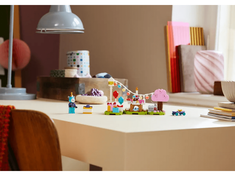 LEGO® Animal Crossing™ Julianova rođendanska zabava (77046)