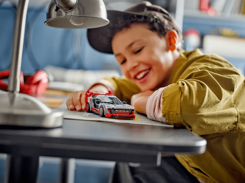 LEGO® Speed Champions trkaći automobil Audi S1 e-tron quattro (76921)