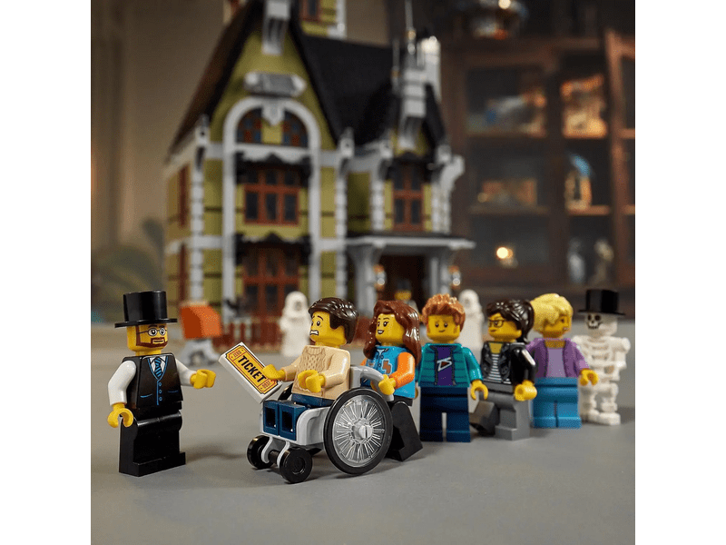 LEGO® Icons Kísértetkastély (10273)