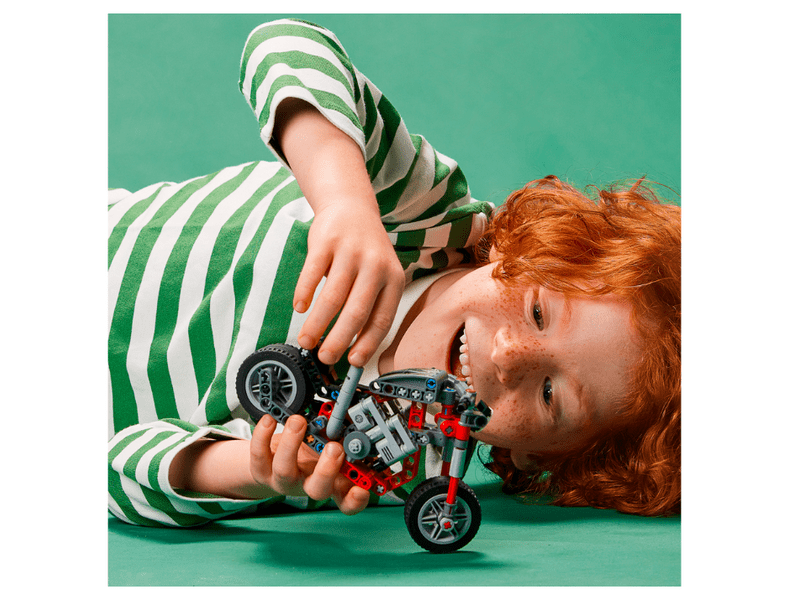LEGO® Technic™ Motorkerékpár (42132)