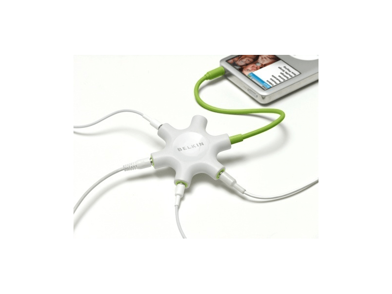 Belkin F8Z274ea 3,5 mm-es Jack Kábelelosztó