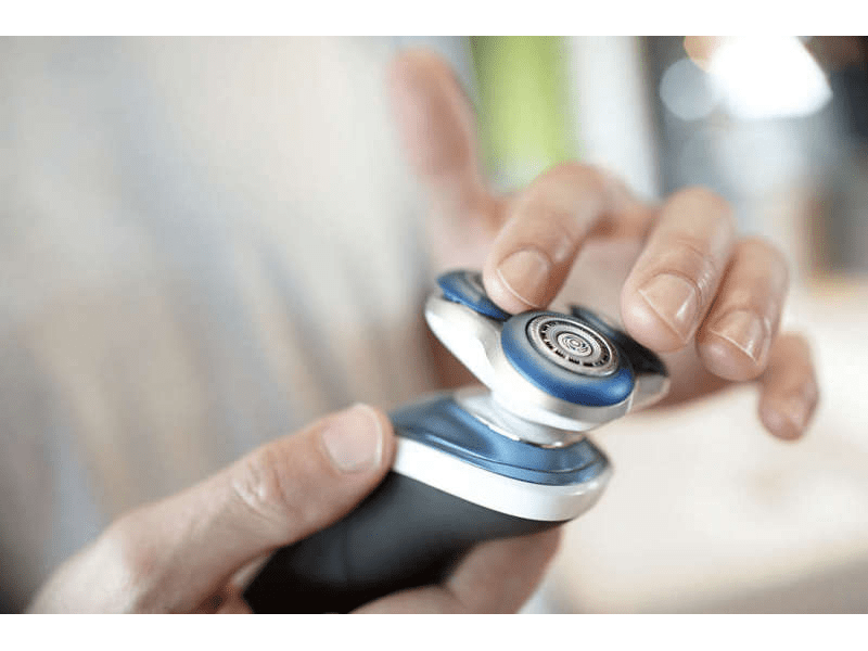 PHILIPS S7370/12 Series 7000 elektromos borotva nedves és száraz használatra