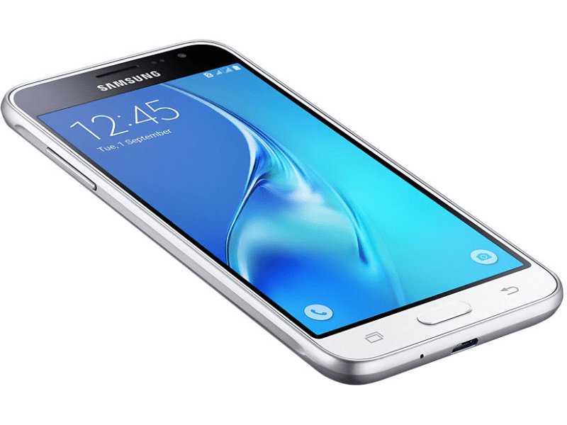 Samsung Galaxy J3 (J320) Dual SIM 8 GB Kártyafüggetlen Mobiltelefon, Fehér