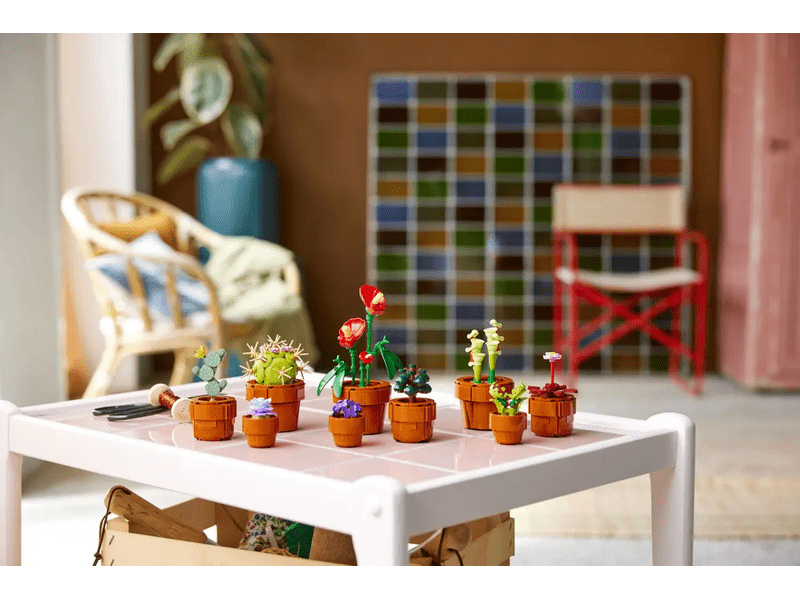 LEGO® Icons Apró cserepes növények (10329)